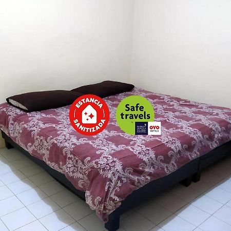 Oyo Hotel Cuatro Reales Galeana Buitenkant foto