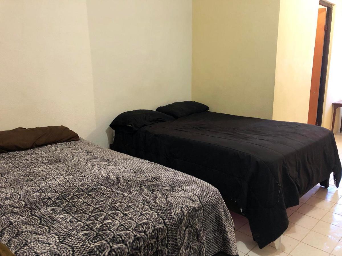 Oyo Hotel Cuatro Reales Galeana Buitenkant foto